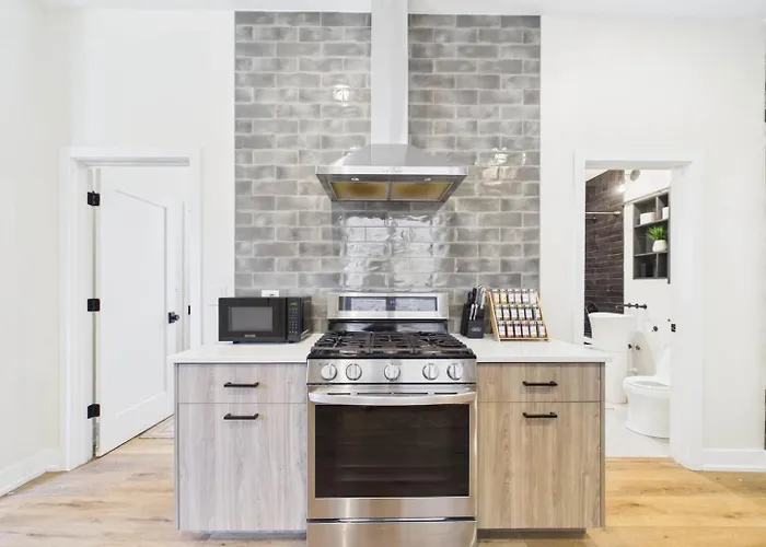 Modern Zen Retreat Mins From Downtown Appartement *